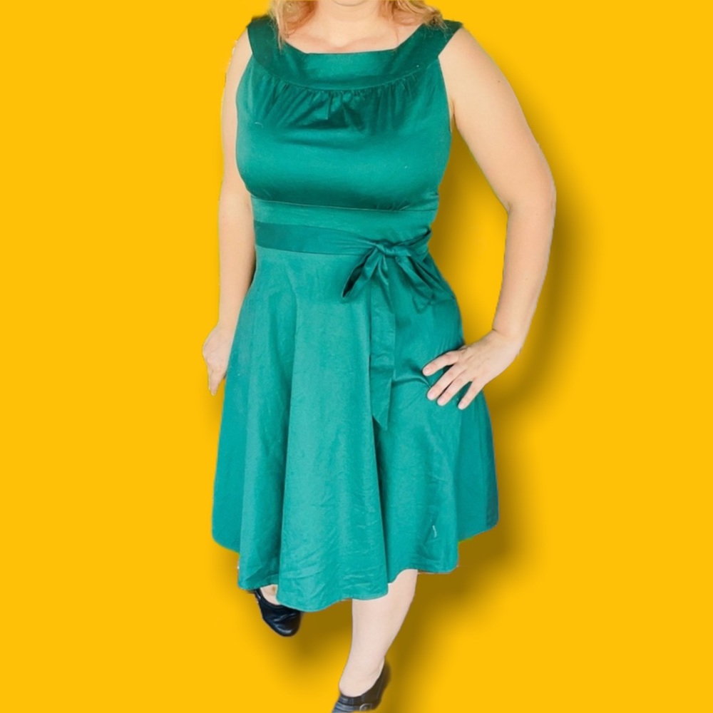 Dark Green vintage style A line dress with tie size large